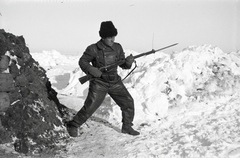 1942, Miklós Lajos, eastern front, snow, second World War, gun, Fortepan #141075