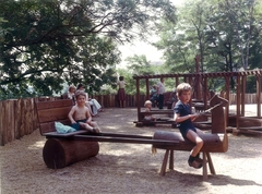 Magyarország, Budapest XII., Gesztenyés kert., 1984, Hlatky Katalin-Főkert, játszótér, Budapest, Fortepan #141233