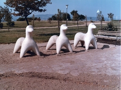 Hungary, Budapest XI., a Citadella alatti déli lejtő, Jubileumi park, Lovacskák (Barta Lajos, 1965.), 1973, Hlatky Katalin-Főkert, colorful, Budapest, Fortepan #141303