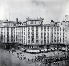 Magyarország, Budapest VII., Astoria kereszteződés, Károly (Tanács) körút - Rákóczi út sarok, MTA lakóház., 1955, Bencze László, autóbusz, villamos, Budapest, napellenző, Fortepan #141433