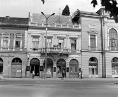 Magyarország, Debrecen, Piac utca (Vörös Hadsereg útja) 4., 6. és 8. számú ház., 1976, Bencze László, Fortepan #141514