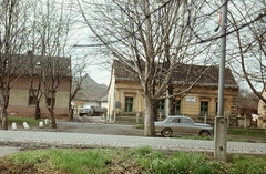 Magyarország, Dombóvár, Hunyadi tér 18-20., 1973, Erky-Nagy Tibor, színes, teherautó, Csepel-márka, automobil, FSO Warszawa 223, Csepel D450, Fortepan #14172