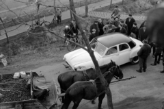 Magyarország, Monor, Széchenyi utca, a felvétel a Petőfi Sándor utca sarkán álló pénzügyőrség, a mai óvoda épülete előtt készült., 1967, Péterffy István, Renault-márka, Renault Frégate, Fortepan #142009