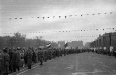 Magyarország, Budapest VII.,Budapest XIV., Dózsa György út, Ötvenhatosok tere (Felvonulási tér), május 1-i felvonulás., 1959, Szent-tamási Mihály, munkásőr, felvonulás, május 1, Budapest, Fortepan #14229