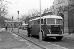 Hungary, Cegléd, Szabadság tér, jobbra az evangélikus templom., 1970, Péterffy István, bus, Ikarus-brand, number plate, Fortepan #142505