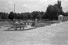 Magyarország, Balatonföldvár, kikötő, park a hajóállomásnál., 1961, Chuckyeager tumblr, Fortepan #142999