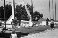 Magyarország, Balatonföldvár, vitorlások a kikötőben., 1961, Chuckyeager tumblr, vitorláshajó, Fortepan #143003