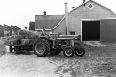 Kanada, Ontario tartomány, Princeton, 1974, Chuckyeager tumblr, Massey-Ferguson-márka, Massey-Ferguson 150, emigráció, Fortepan #143130