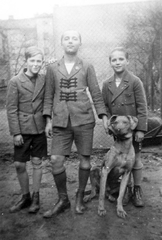 1932, Csontos Péter, dog, tableau, boys, Fortepan #14319