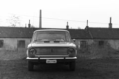 Magyarország, Budapest X., Maláta utca a Mádi utca közelében. VAZ 2101 (Zsiguli 1200) személygépkocsi., 1974, Chuckyeager tumblr, rendszám, VAZ 2101, Budapest, Fortepan #143294