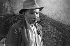 Hungary,Lake Balaton, Badacsonytomaj, 1957, Chuckyeager tumblr, hat, moustache, pipe, peasant, Fortepan #143452