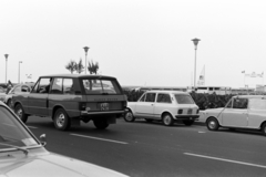 Olaszország, Rimini, Lungomare Giuseppe di Vittorio., 1974, Chuckyeager tumblr, Land Rover Range Rover, Autobianchi A112, Fortepan #143693