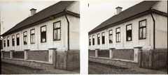 Hungary, Putnok, 1915, Asztalos András, stereophoto, fence, leaning out of the window, public building, Fortepan #146004