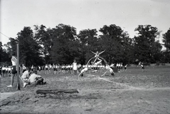 Magyarország,Szentendrei-sziget, Tahitótfalu, a Budapesten működő német birodalmi iskola sportrendezvénye a Pokol csárda melletti sportpályán., 1939, Sattler Katalin, torna, Rhönrad, ördögkerék, Fortepan #146166