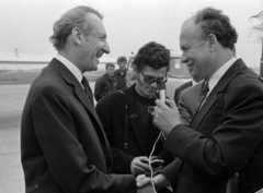 Hungary, Ferihegy (now - Ferenc Liszt) International Airport, Budapest XVIII., Kurt Waldheim ENSZ főtitkár Ipper Pál mikrofonja előtt., 1973, Szalay Zoltán, Budapest, Fortepan #147025