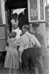 1955, Barbjerik Ferenc, stairs, tram, suspenders, passenger, Fortepan #148391