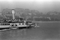 Hungary, Budapest I., a Budavári Palota (korábban Királyi Palota) a Dunáról nézve, előtérben a Kőrös oldalkerekes gőzhajó., 1962, Barbjerik Ferenc, steamboat, Kőrös/Verecke ship, Budapest, Fortepan #148703