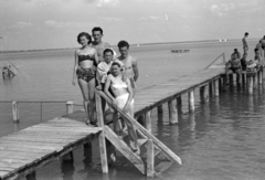 Hungary, Balatonalmádi, Wesselényi strand., 1957, Fortepan/Album027, pier, Fortepan #149001