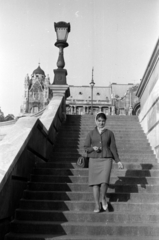 Hungary, Budapest V., lejárat a pesti alsó rakpartra a Széchenyi Lánchíd északi oldalánál, háttérben a Gresham-palota., 1962, Fortepan/Album027, Budapest, Fortepan #149117