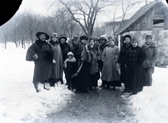 1918, Tóth Árpád, First World War, winter, jesting, soldier, cross-dressing, Fortepan #149452