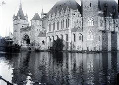 Hungary, Budapest XIV., Városligeti-tó, Vajdahunyad vára., 1903, Tóth Árpád, architectural heritage, castle, lake, Ignác Alpár-design, reflection, eclectic architecture, Budapest, pointed arch, Fortepan #149464