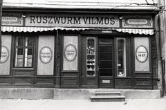 Magyarország, budai Vár, Budapest I., Szentháromság utca 7., Ruszwurm cukrászda., 1939, Szöllősy Kálmán, cukrászda, üzletportál, Budapest, Fortepan #149536