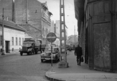 Hungary, Budapest VIII., Karácsony Sándor utca a Magdolna (Koltói Anna) utcától a Kálvária (Kulich Gyula) tér felé nézve., 1970, Homoródy Károly, Budapest, Fortepan #150495