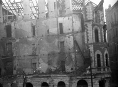 Hungary, Budapest VIII., Üllői út 64., jobbra a Nagy Templom utca., 1957, Kiszely György, damaged building, Budapest, Fortepan #150522