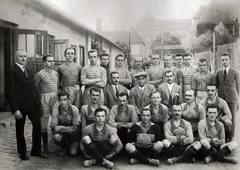 1921, Varga Csaba dr., soccer team, cross-legged sitting, Fortepan #150949