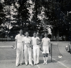 Szlovákia, Losonc, Városi liget., 1940, Kőszegi Anna, tenisz, Fortepan #151177