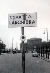 Magyarország, Budapest V., Széchenyi István (Ferenc József) tér, szemben a Magyar Tudományos Akadémia épülete., 1936, Gali, közlekedés, neoreneszánsz, középület, tábla, Magyar Tudományos Akadémia, Budapest, Friedrich August Stüler-terv, Fortepan #151587