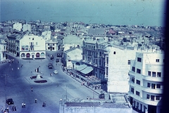 Románia, Konstanca, Piata Ovidiu a Károly-mecset minaretjéből nézve., 1955, Kocsis András, vendéglátás, bérház, látkép, színes, napellenző, tér, Fortepan #152876