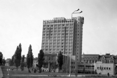 Románia,Erdély, Temesvár, Balázs tér (Bulevardul Ion C. Brătianu), Hotel Continental., 1972, Müller család, Fortepan #153117