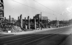 Németország, Drezda, Prager Strasse a Wiener Platz (ekkor névtelen, később Leninplatz) és a Sidonienstrasse felé nézve. A felvétel a Mosczinskystrasse magasságából készült., 1952, Szekrényesy Réka, NDK, utcakép, háborús kár, Fortepan #153982