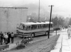 Lengyelország, Ustroń, Jaszowiec városrész, ulica Turystyczna, nyaralók., 1972, Lábatlan Polgármesteri Hivatal, autóbusz, LAZ-márka, Fortepan #155041