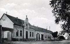 Magyarország, Jánosháza, Kossuth tér, Beszálló vendéglő (később Ritter Múzeum)., 1942, Korenchy László, Fortepan #155387