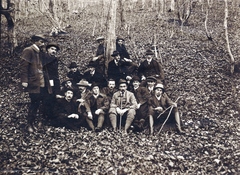 1907, Kachelmann Róbert, tableau, men, sitting on the ground, excursion, Fortepan #155491