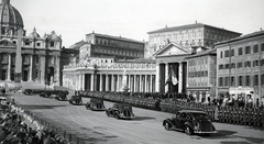 Vatikán, Szent Péter tér, balra a Szent Péter-bazilika., 1939, Reklámélet folyóirat, automobil, Fortepan #156195