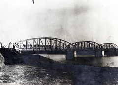 Ukraine,Zakarpattia Oblast, Királyháza, Nagyszőlős felé vezető híd a Tisza felett., 1915, Glatz Ödön, bridge, Fortepan #156442