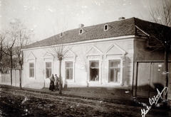 Hungary, A felvétel 1899-ben készült., 1900, Glatz Ödön, winter, street view, mud, leaning out of the window, Fortepan #156505