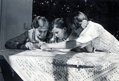 1933, Kinszki Imre, hairnet, grandparent, kids, table, reading, Fortepan #157154