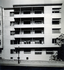 Magyarország, Budapest I., a Kosciuszko Tádé (Koronaőr) utca 14. számú ház, Márvány utca felőli homlokzata., 1941, Preisich család, Budapest, bauhaus, Preisich Gábor-terv, Fortepan #157993