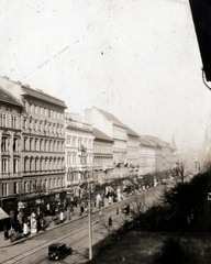 Magyarország, Budapest VIII., a József körút páratlan oldala a Scheiber Sándor (Bérkocsis) utca és a Blaha Lujza tér között. A felvétel a József körút 30–32. számú házból készült., 1930, Preisich család, Budapest, utcakép, Fortepan #158395