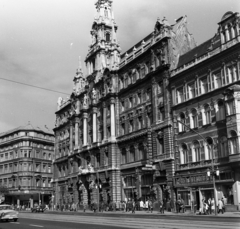 Magyarország, Budapest VII., Erzsébet (Lenin) körút 9-11., New York palota, Hungária (korábban és ma New York) kávéház., 1972, Urbán Tamás, utcakép, szálloda, kávéház, eklektikus építészet, Budapest, Fortepan #15878