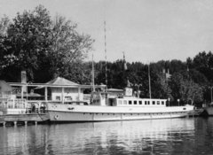 Hungary,Lake Balaton, Siófok, a Jókai motoros személyhajó a kikötőben., 1963, Erdős Ferenc, Fortepan #159207