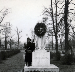 Magyarország, Városmajor, Budapest XII., Ludwig van Beethoven szobor (Horvay János, 1932.)., 1941, Ungvári György, Budapest, Fortepan #159275