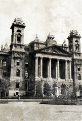 Magyarország, Budapest V., Kossuth Lajos tér, Igazságügyi Palota (ekkor Magyar Királyi Kúria és Ítélőtábla)., 1928, Lugosi Szilvia, Budapest, Fortepan #159584