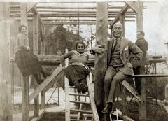 1919, Breuer Pál, looking back, wooden structure, sitting on a ladder, scaffolding, Fortepan #159905