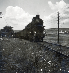 Magyarország,Balaton, Paloznak, a község látképe a 71-es főútról., 1938, Boda Balázs, sínpálya, vonat, Fortepan #160451