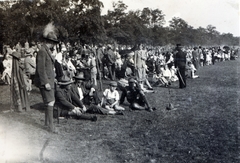 Magyarország, Sopron, Bécsi út, katonai gyakorlótér / levente repülőtér., 1934, Boda Balázs, földön ülés, közönség, Fortepan #160599